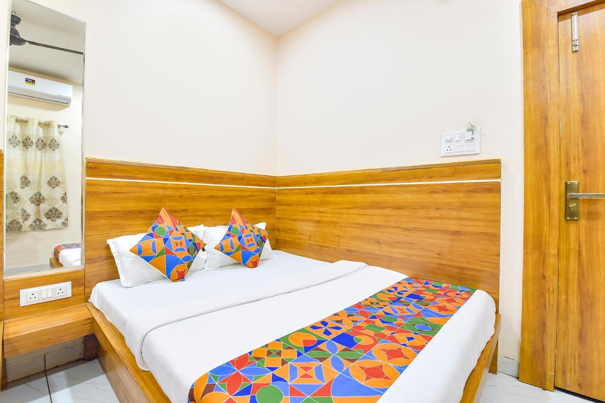 Fabhotel Somnath Ujjain Εξωτερικό φωτογραφία